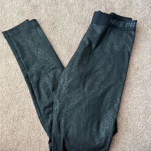 Nike Black Textured Leggings